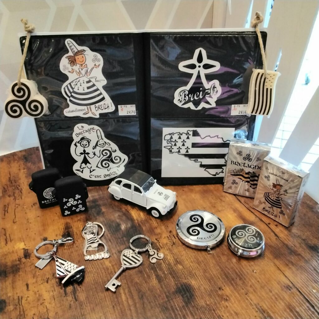 Autocollants stikers briquet porte-clefs jeu de carte breizh