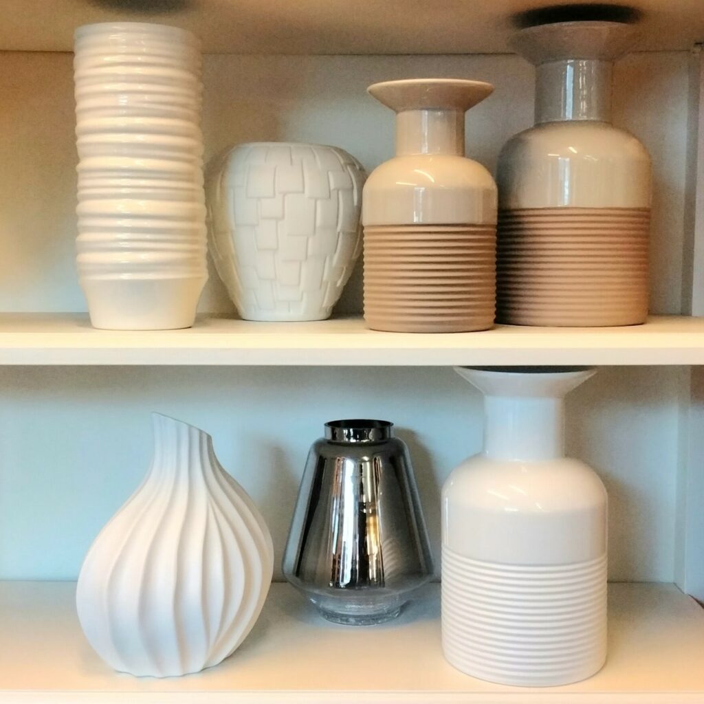 Décoration : Vases modernes sur carnac